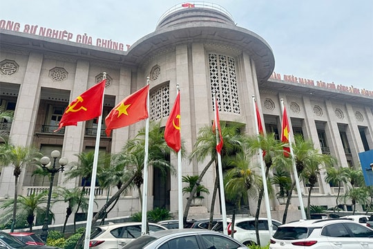 Để cung ứng thêm vốn, Ngân hàng Nhà nước điều chỉnh chỉ tiêu tăng trưởng tín dụng khoảng 14%