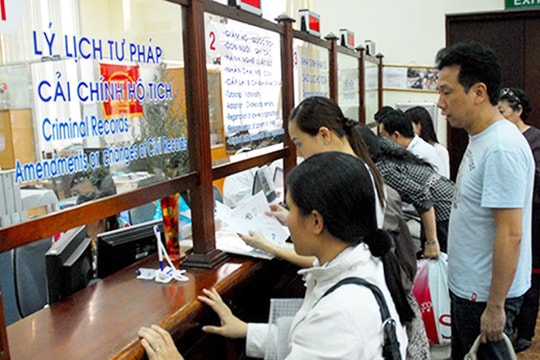 Có thể uỷ quyền cho người khác làm lý lịch tư pháp được không?