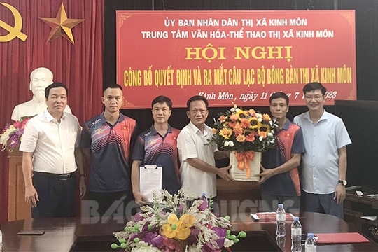 Kinh Môn ra mắt Câu lạc bộ Bóng bàn đầu tiên