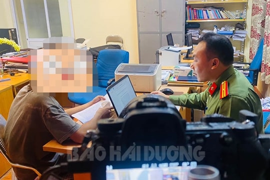 Xử phạt hành chính 3 trường hợp đăng và chia sẻ thông tin sai "quan hệ với phụ nữ nhiễm HIV"