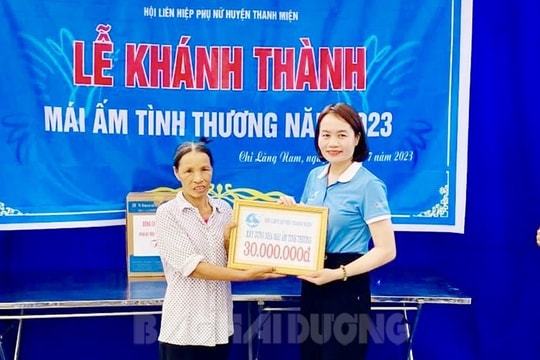 Trao nhà “Mái ấm tình thương” cho phụ nữ nghèo ở Chi Lăng Nam