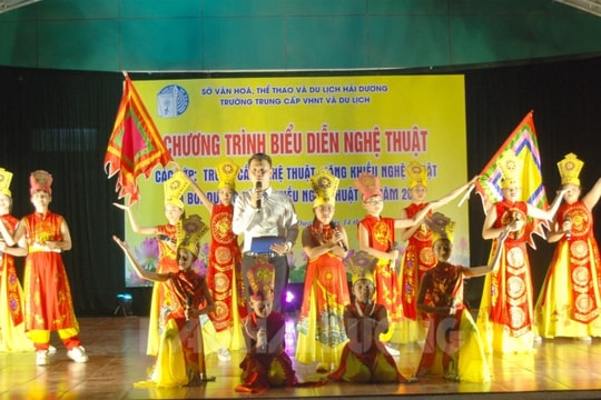 Gần 200 học viên báo cáo tốt nghiệp Trường Trung cấp Văn hóa, Nghệ thuật và Du lịch tỉnh