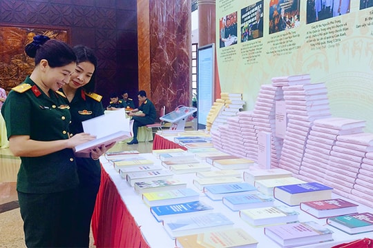 Ra mắt cuốn sách của Tổng Bí thư Nguyễn Phú Trọng về quân sự, quốc phòng