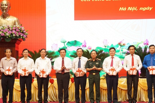 Ra mắt sách về đường lối quân sự, chiến lược quốc phòng của Tổng Bí thư Nguyễn Phú Trọng