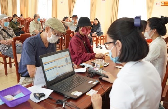 Bảo hiểm xã hội thông báo sẽ chi trả lương hưu, trợ cấp mới từ 14.8