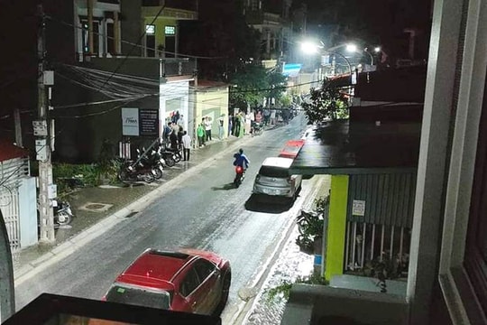 Tạm giữ hình sự người bố U70 dùng dao đâm con trai tử vong