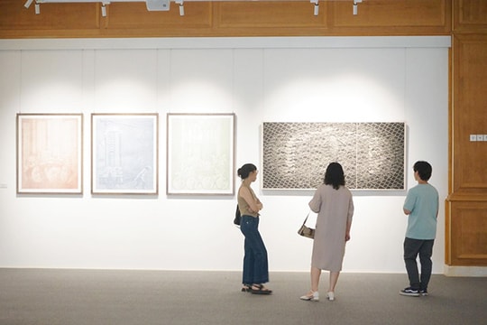 Khai mạc triển lãm "Nghệ thuật đồ họa - Từ dân gian đến đương đại"