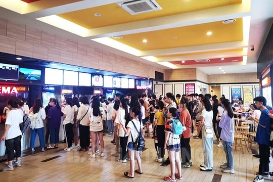 Ra rạp phim “Thám tử lừng danh Conan Movie: Tàu ngầm sắt màu đen”