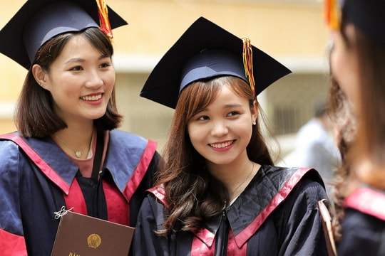 Bộ Giáo dục và Đào tạo công bố điểm sàn nhóm ngành sư phạm năm 2023