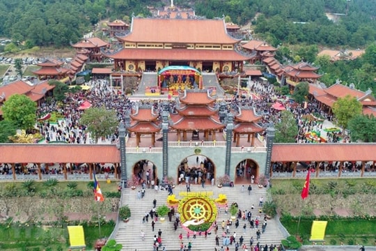 Bộ Tài chính: Chùa Ba Vàng không báo cáo tiền công đức