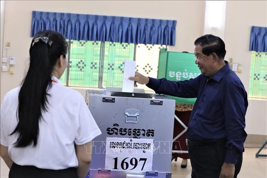 Bầu cử Campuchia, hơn 78% cử tri đi bỏ phiếu