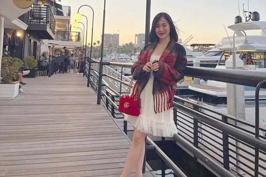 Hương Tràm lên tiếng việc sang Mỹ sinh con cho đại gia