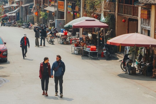 Foreigners plan long holidays in Vietnam after visa extension