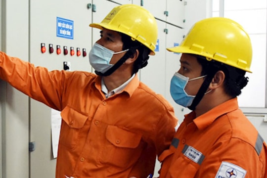 Điều chỉnh giá điện bán lẻ bình quân 3 tháng/lần: Hình thức và vô nghĩa