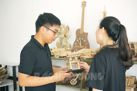 Gác bằng kỹ sư, về quê khởi nghiệp với xưởng thủ công mỹ nghệ