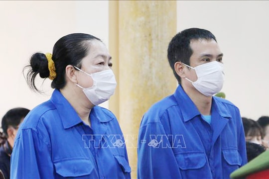 Hoãn phiên tòa xét xử "trùm buôn lậu" Nguyễn Thị Kim Hạnh cùng 24 đồng phạm