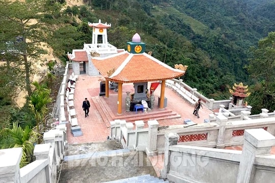 Gió thổi từ "Thung lũng gọi hồn"
