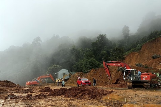 Cấp bằng Tổ quốc ghi công cho 3 cảnh sát giao thông hy sinh trong vụ sạt lở đèo Bảo Lộc