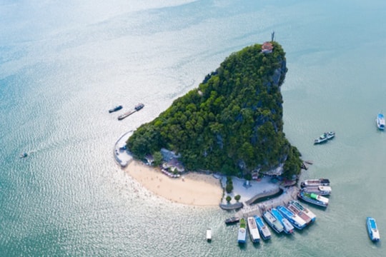 Ban quản lý vịnh Hạ Long đề nghị không mở thêm bãi tắm