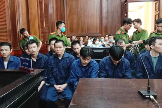 Hàng nghìn giấy phép lái xe, căn cước công dân giả "tung" ra thị trường từ 4 đường dây