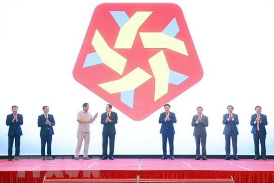 Chủ tịch Quốc hội dự Lễ Công bố Logo Hội nghị Nghị sĩ Trẻ Toàn cầu