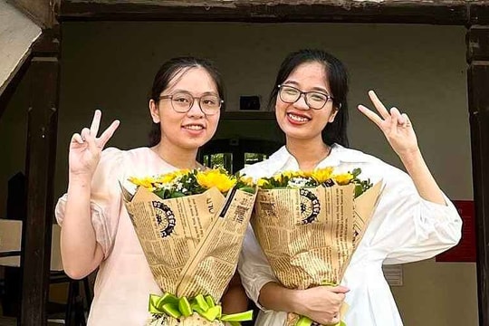 Đôi bạn thân tốt nghiệp thạc sĩ với 7 công bố quốc tế