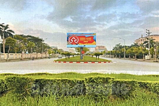 Đầu tư 6 tỷ đồng lắp bảng điện tử LED tại đường Trường Chinh