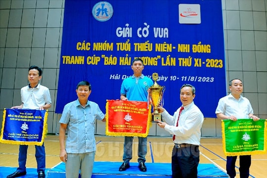 Câu lạc bộ Blue Horse nhất toàn đoàn Giải cờ vua các nhóm tuổi thiếu niên, nhi đồng cúp Báo Hải Dương