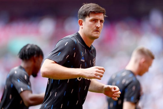Maguire chưa chịu rời Man Utd