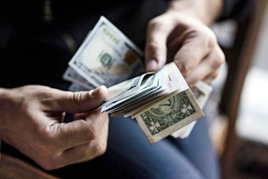 Giá USD ngân hàng lên cao nhất 5 tháng