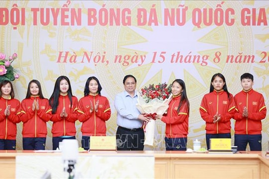 Thủ tướng Phạm Minh Chính gặp mặt, biểu dương Đội tuyển Bóng đá nữ Việt Nam
