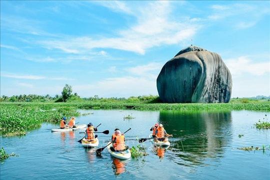 Đa dạng sản phẩm, hành trình thu hút khách du lịch