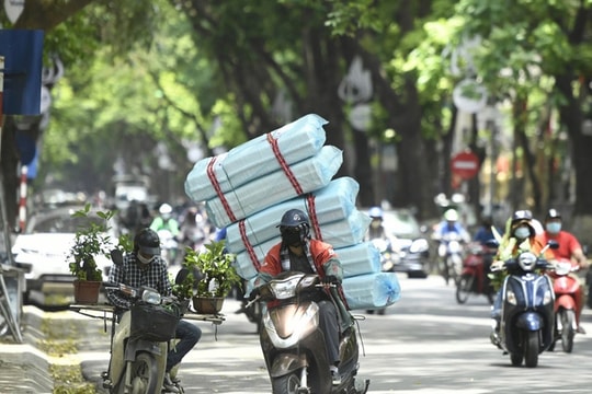 Ra đường sợ... shipper