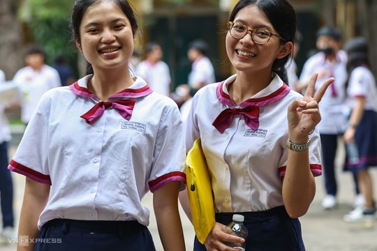 Điểm chuẩn nhiều đại học giảm sau hai lần lọc ảo