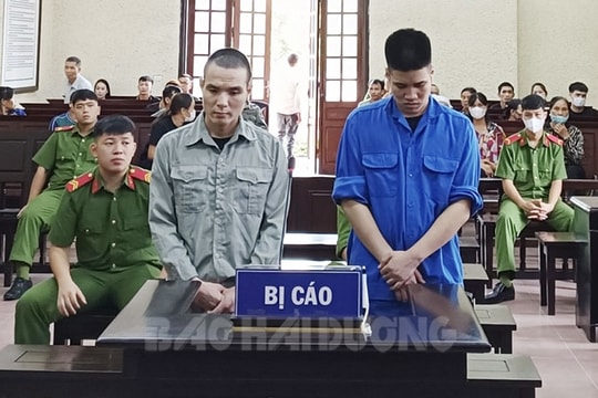 Tổ chức cho người khác trốn đi nước ngoài, 2 đối tượng lĩnh nhiều năm tù