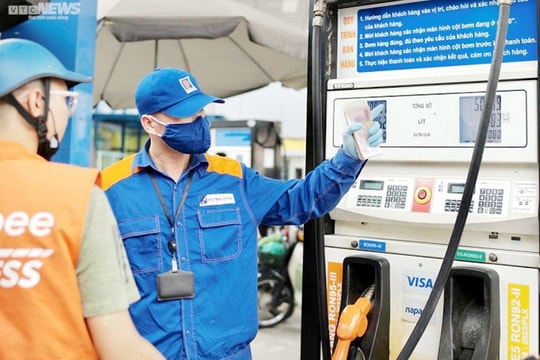 Ngày mai 21.8, giá xăng trong nước dự báo tăng 700 đồng/lít