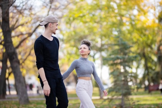 Vì sao phụ nữ thích đàn ông cao?