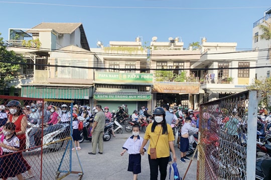 TP Hồ Chí Minh: Nhà trường không bắt học sinh may đồng phục mới vào đầu năm học