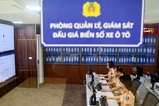 Cận cảnh nơi giám sát đấu giá biển số ô tô trước giờ G