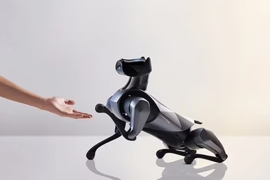 Trung Quốc ra mắt chó robot có thể múa ba lê, đi bộ trên Mặt Trăng
