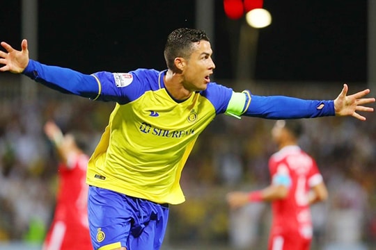 Ronaldo ra mắt sân chơi cúp C1 châu Á