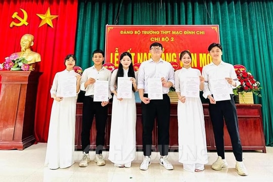 Số đảng viên mới kết nạp là học sinh ở Nam Sách tăng mạnh