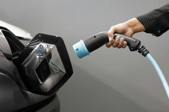 [Đồ họa] Kỹ năng phòng, chống cháy, nổ khi sạc xe điện