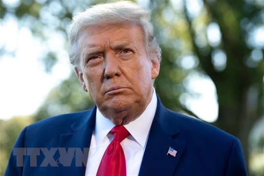 Cựu Tổng thống Mỹ Donald Trump chấp nhận ra hầu tòa tại Georgia