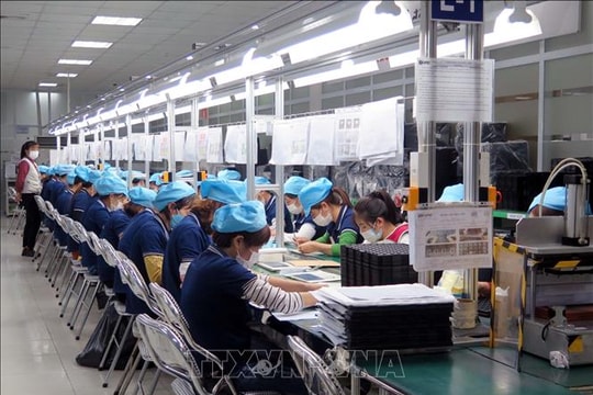 Tổng Liên đoàn Lao động Việt Nam tiếp tục hỗ trợ người lao động mất việc, giảm giờ làm​