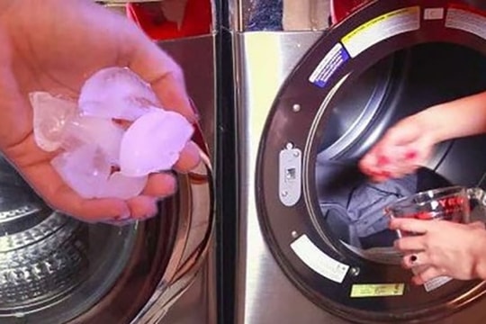 Tác dụng bất ngờ khi cho đá lạnh vào máy giặt