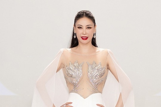 Hoa hậu Hà Kiều Anh, Thuỳ Tiên 'hở bạo' dự chung kết Miss Grand Vietnam