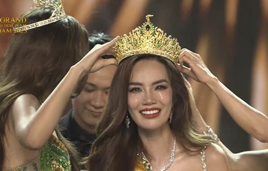 Lê Hoàng Phương đăng quang Miss Grand Vietnam 2023