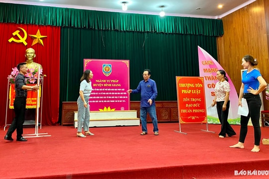 Một ngày cùng tập với Đội thi hòa giải viên giỏi toàn quốc