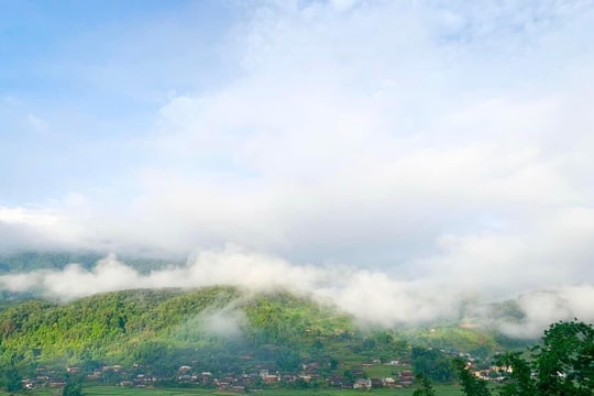 Có một Trạm Tấu...
